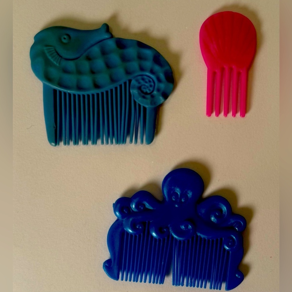 Vintage Kenner Sea Wees Comb Lot  Of 3*CUTE